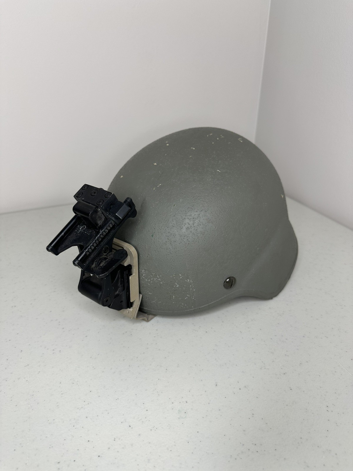 USGI Army Combat Helmet ACH MICH w/ Norotos Shroud NVG Mount Size Medium 