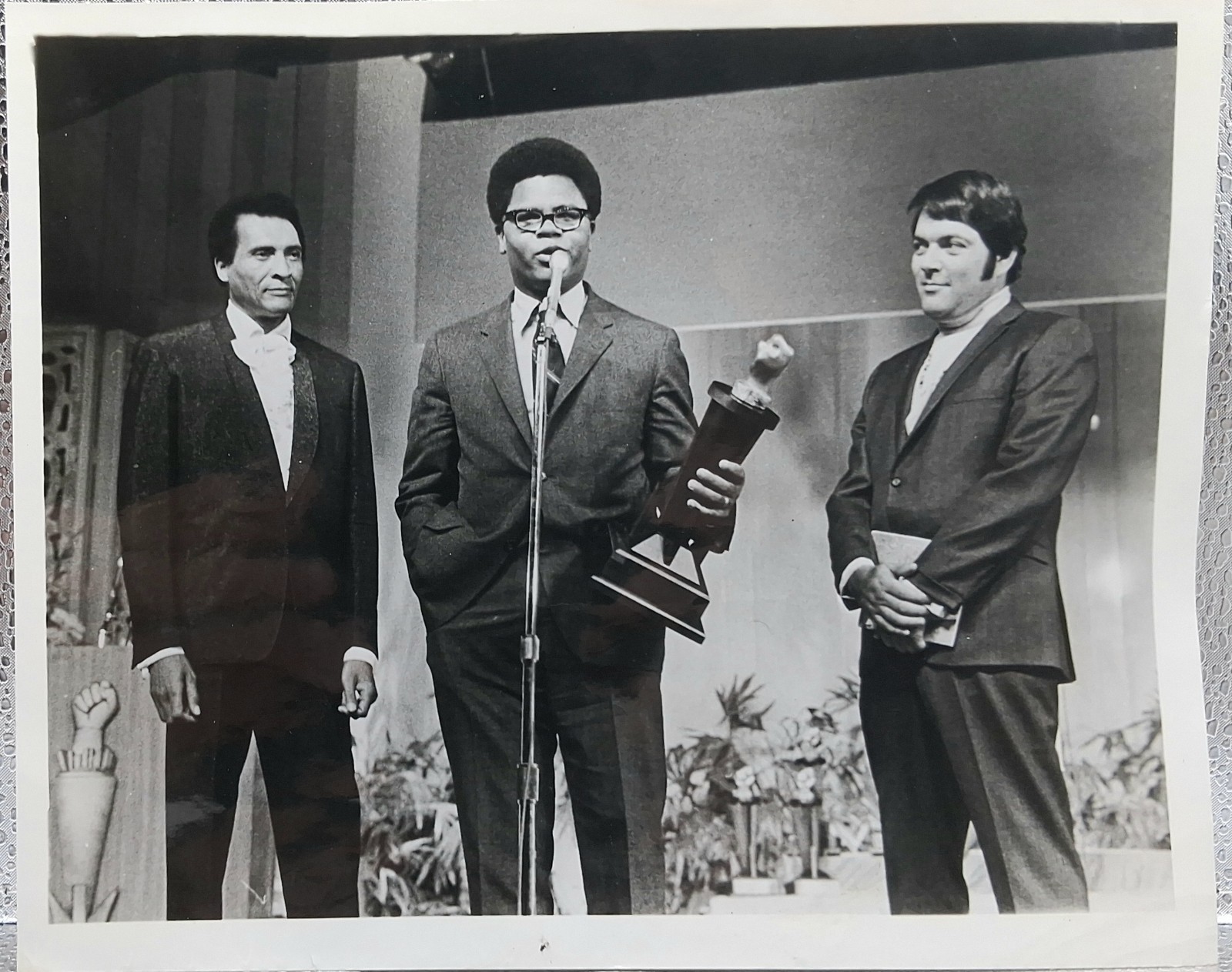 VTG Watts Manufacturing Ghetto Freedom Award Urban League William Marshall Photo