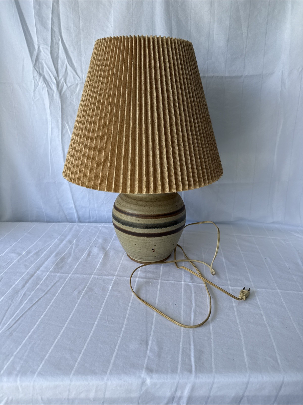 Vintage MCM Mid-Century Modern Studio Pottery Table Lamp