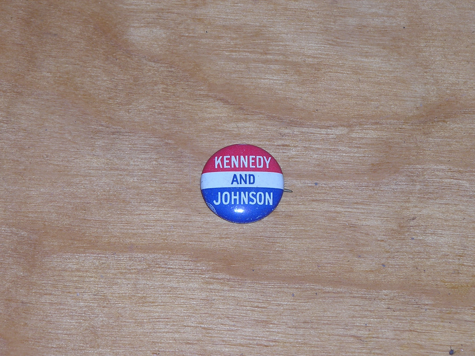 VINTAGE 1960 KENNEDY AND JOHNSON 3/4\