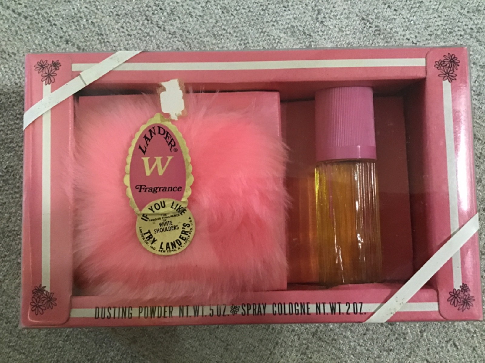 Vintage Lander gift set 1.5 Oz dusting powder and 2 Oz spray cologne