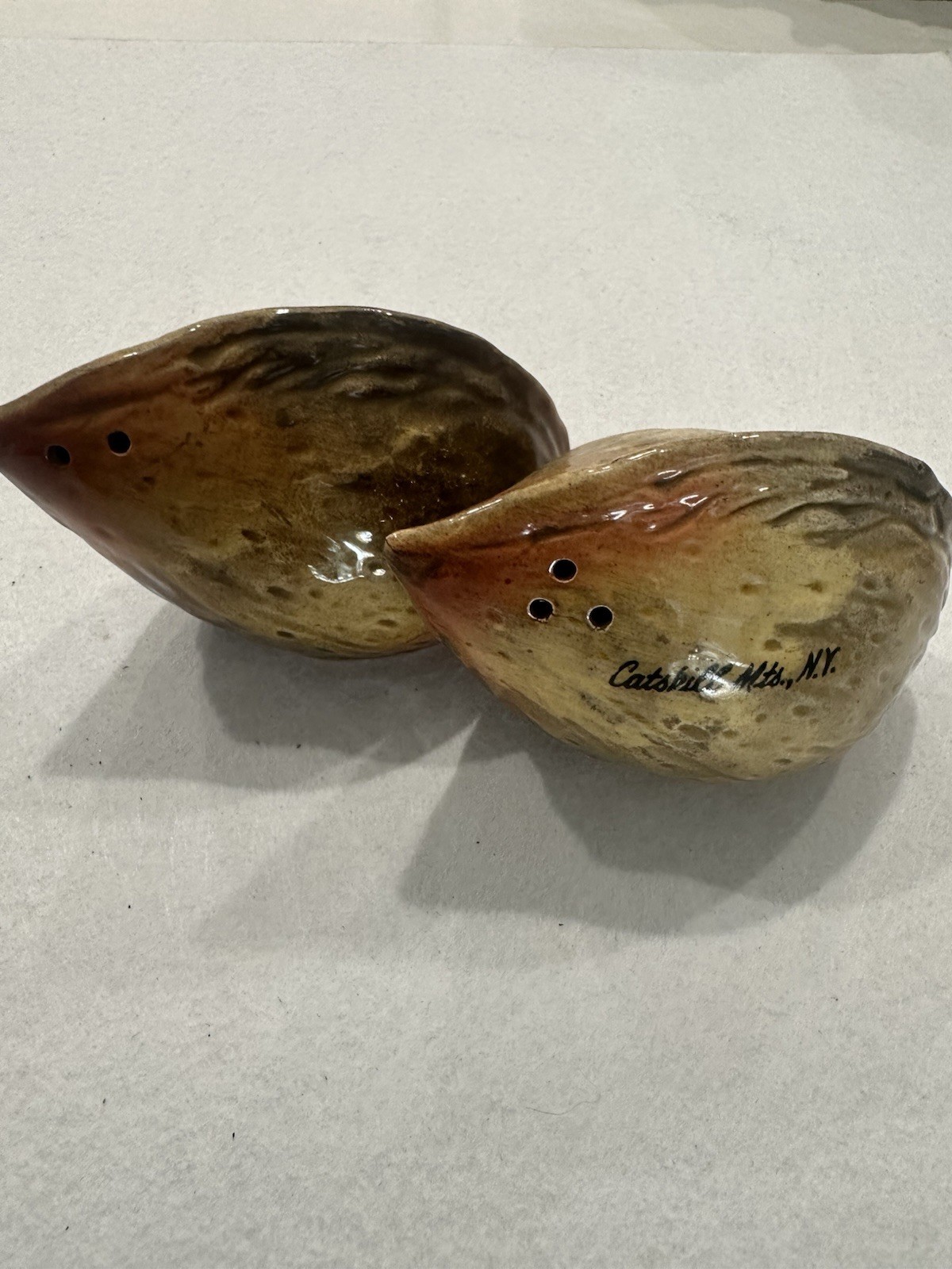 Vintage Inarco Almond E3235 Salt and Pepper Shakers - Japan, Catskills Mt Ny