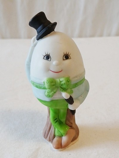 Vintage Humpty Dumpty Figurine Top Hat Green Bow Tie Nursery Rhyme Ceramic 4