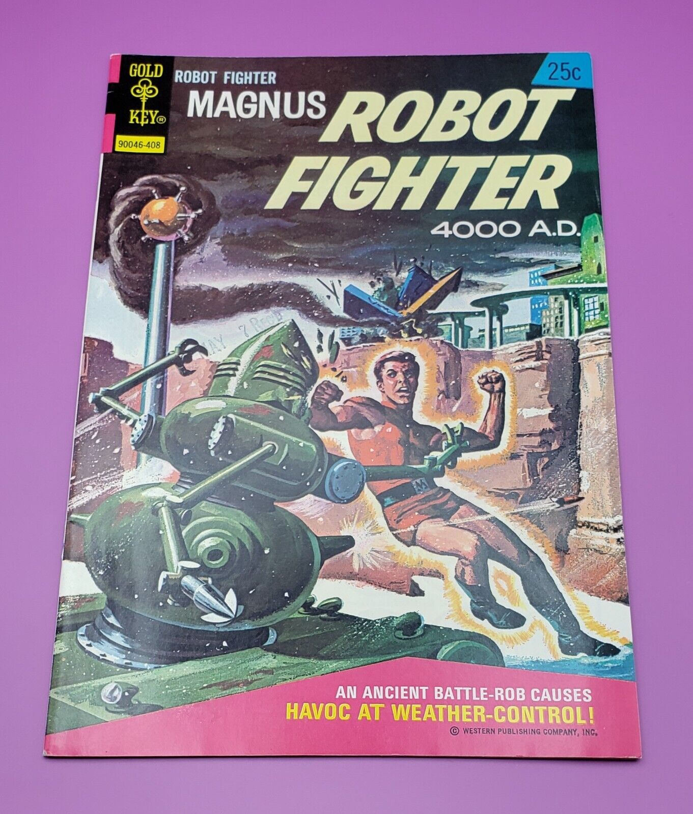 Magnus Robot Fighter #36 VF/NM High Grade 1974 Gold Key Bronze Age Sci-Fi