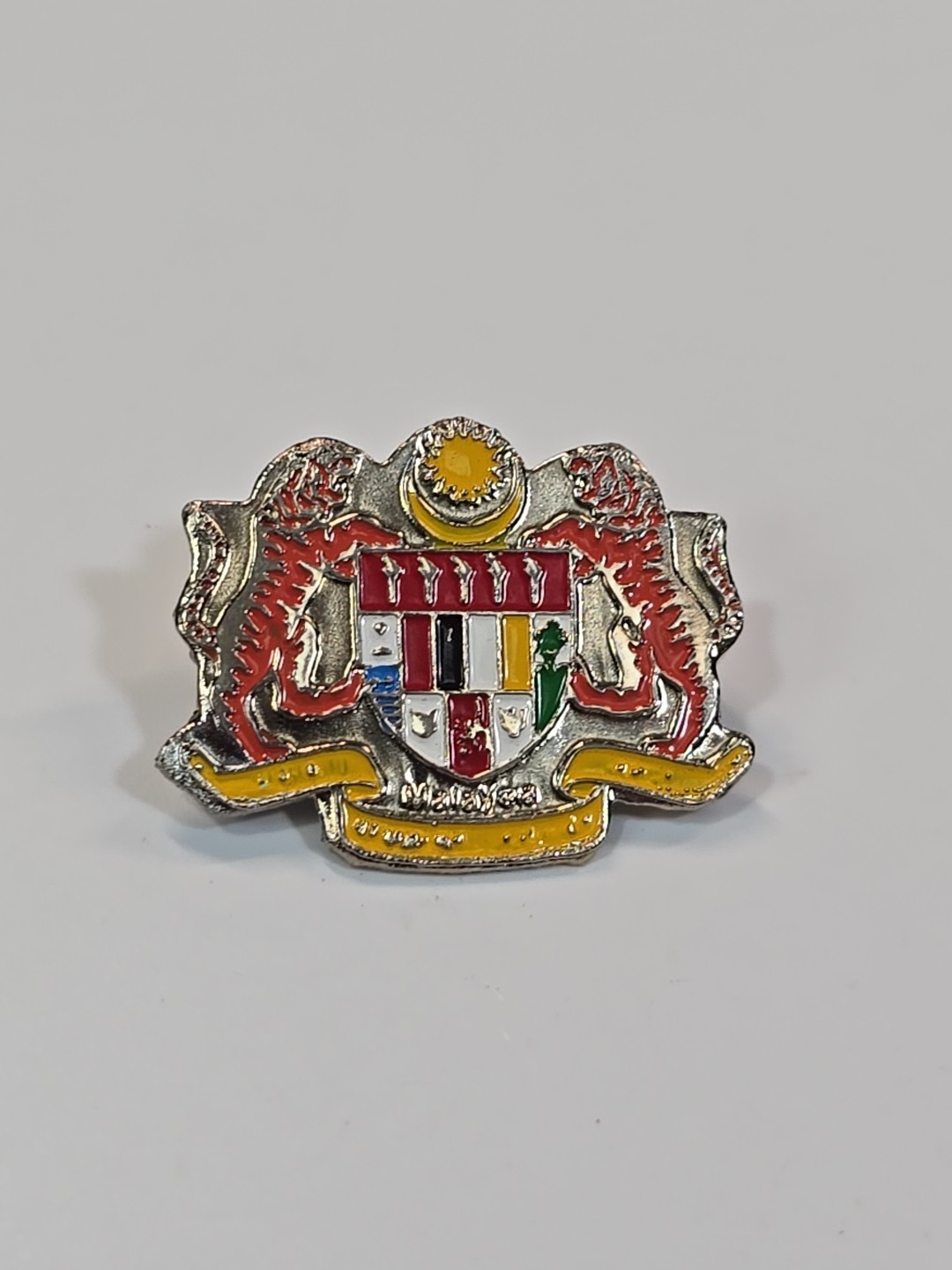Malaysia Travel Souvenir Lapel Pin Coat of Arms Thin Metal 