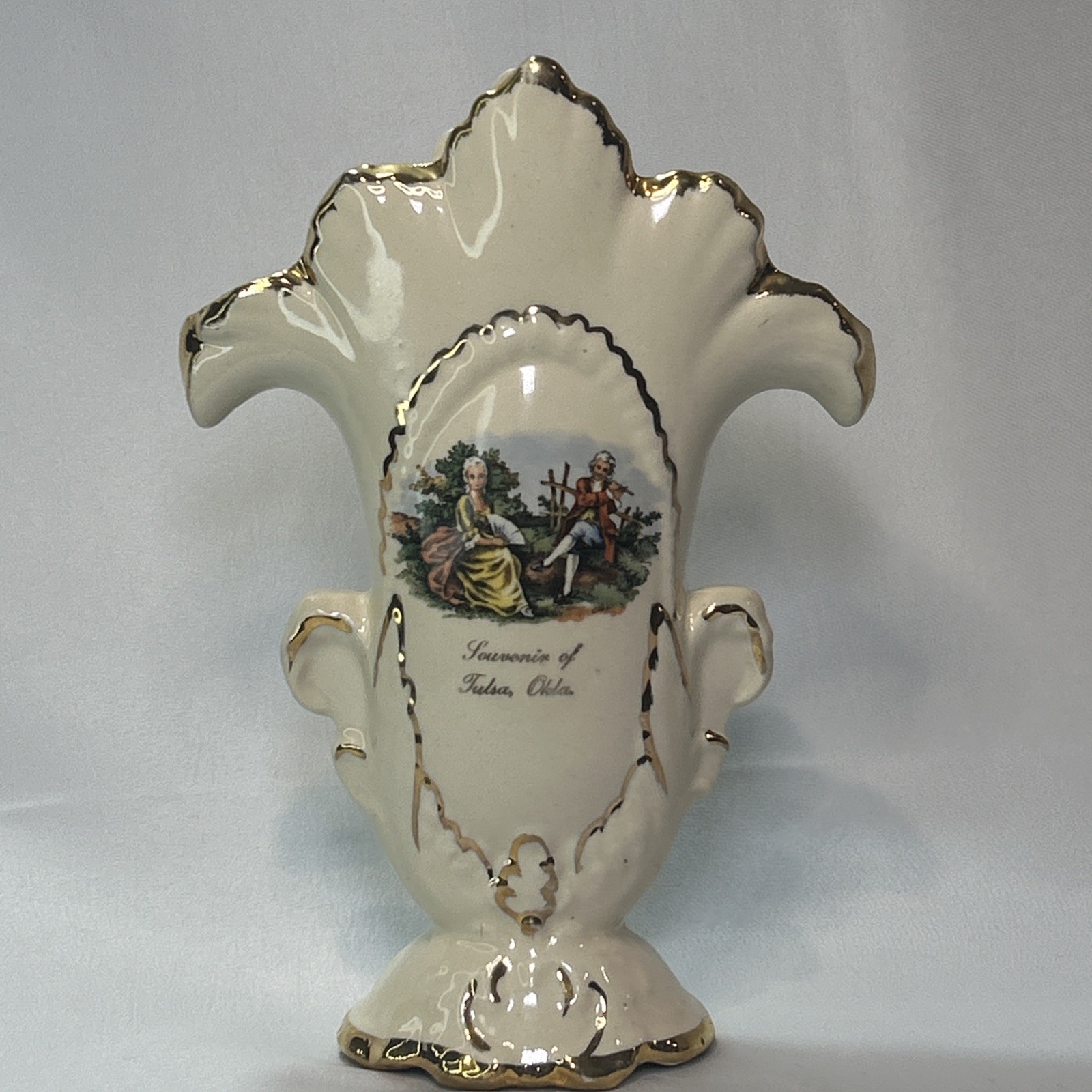 Vintage Colonial Couple Style Porcelain Souvenir Vase Gold Trim Augusta Georgia