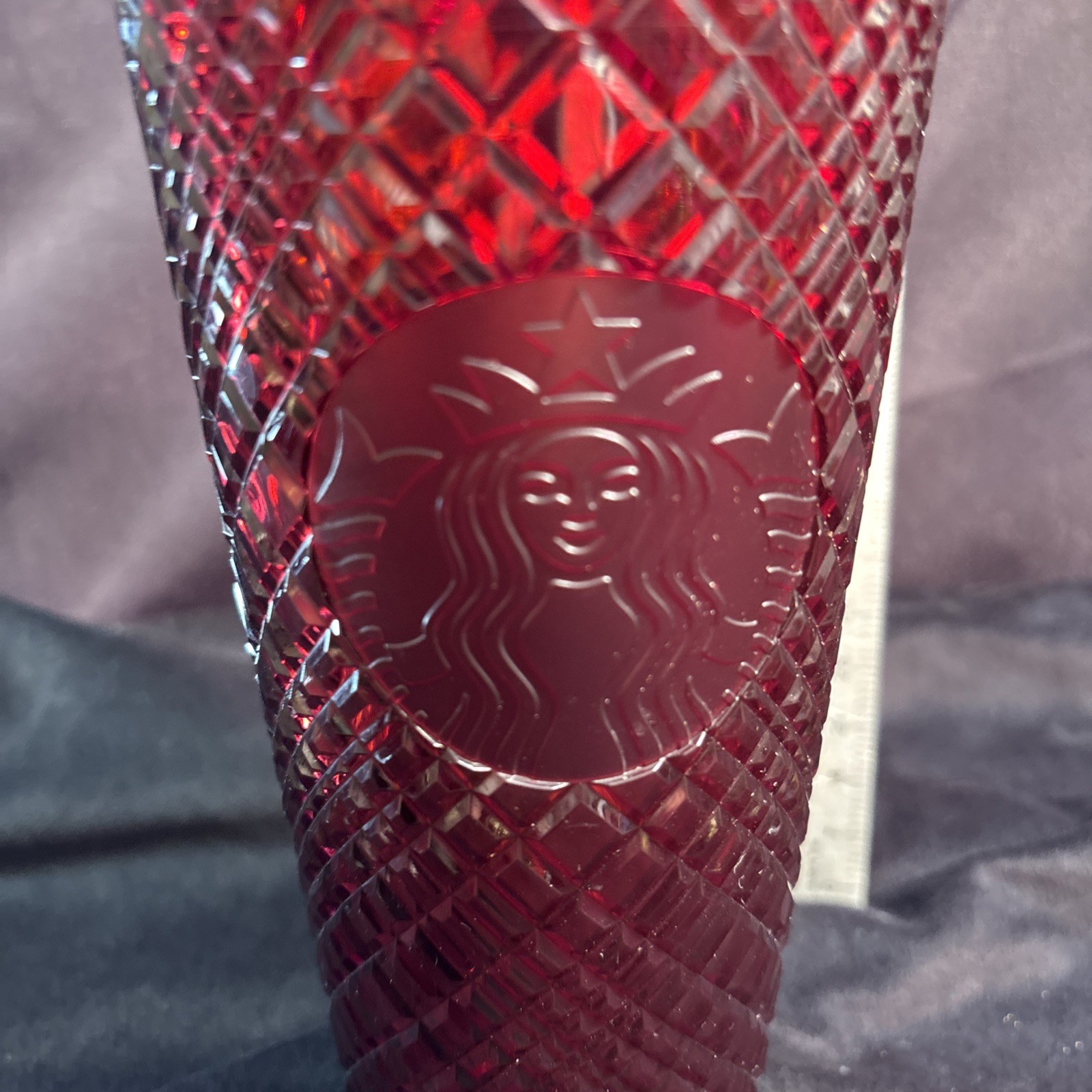 Starbucks Tumbler Large 24Oz Red Shinning Diamond Studded Cup No straw Freeship Starbucks Tumbler Large 24Oz Red Shinning Diamond Studded Cup No straw Freeship