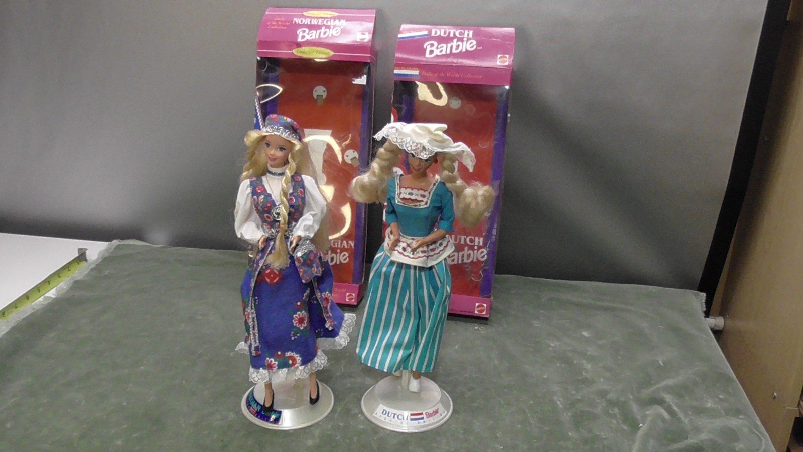 Barbie Dolls of the World – Scandinavian Bundle Dutch and Norwegian (2 Dolls) Barbie Dolls of the World – Scandinavian Bundle Dutch and Norwegian (2 Dolls)