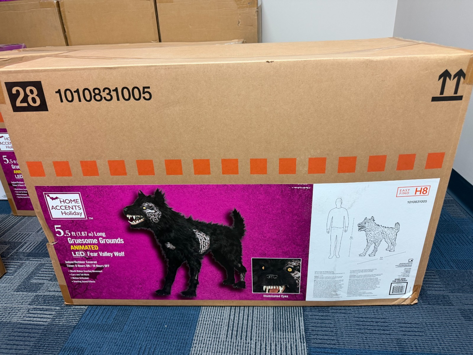 5.5 Ft Gruesome Animated LED Fear Valley Wolf NEW IN BOX