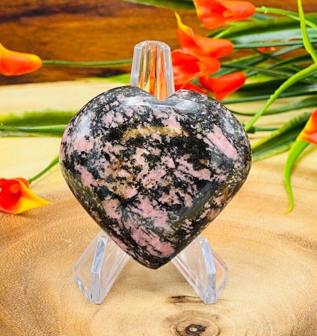 Rhodonite Crystal Heart, Crystal Chakra Reiki Meditation, Palm Worry Reiki Stone