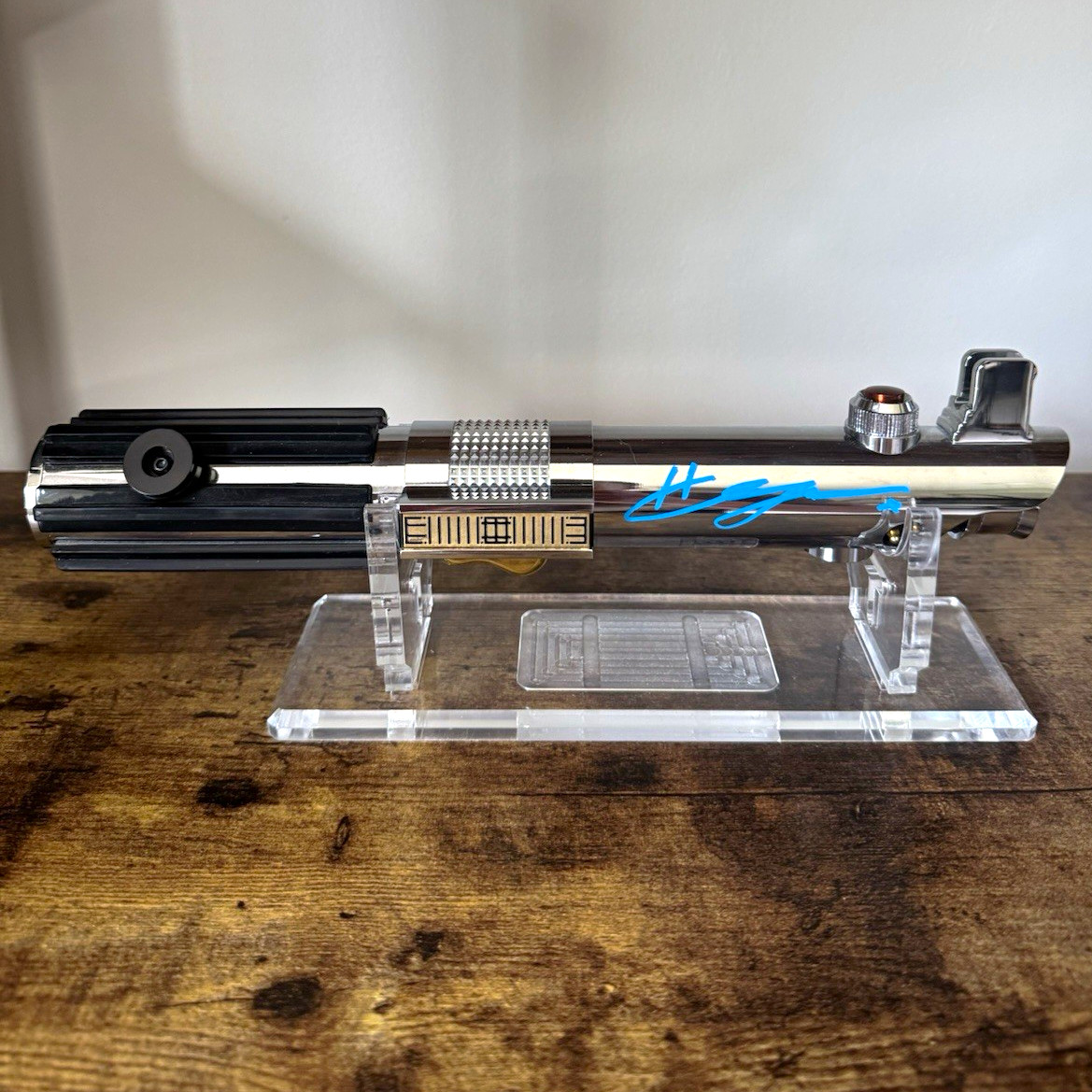 AUTHENTIC Hayden Christensen signed lightsaber. RX Sabers authentic.