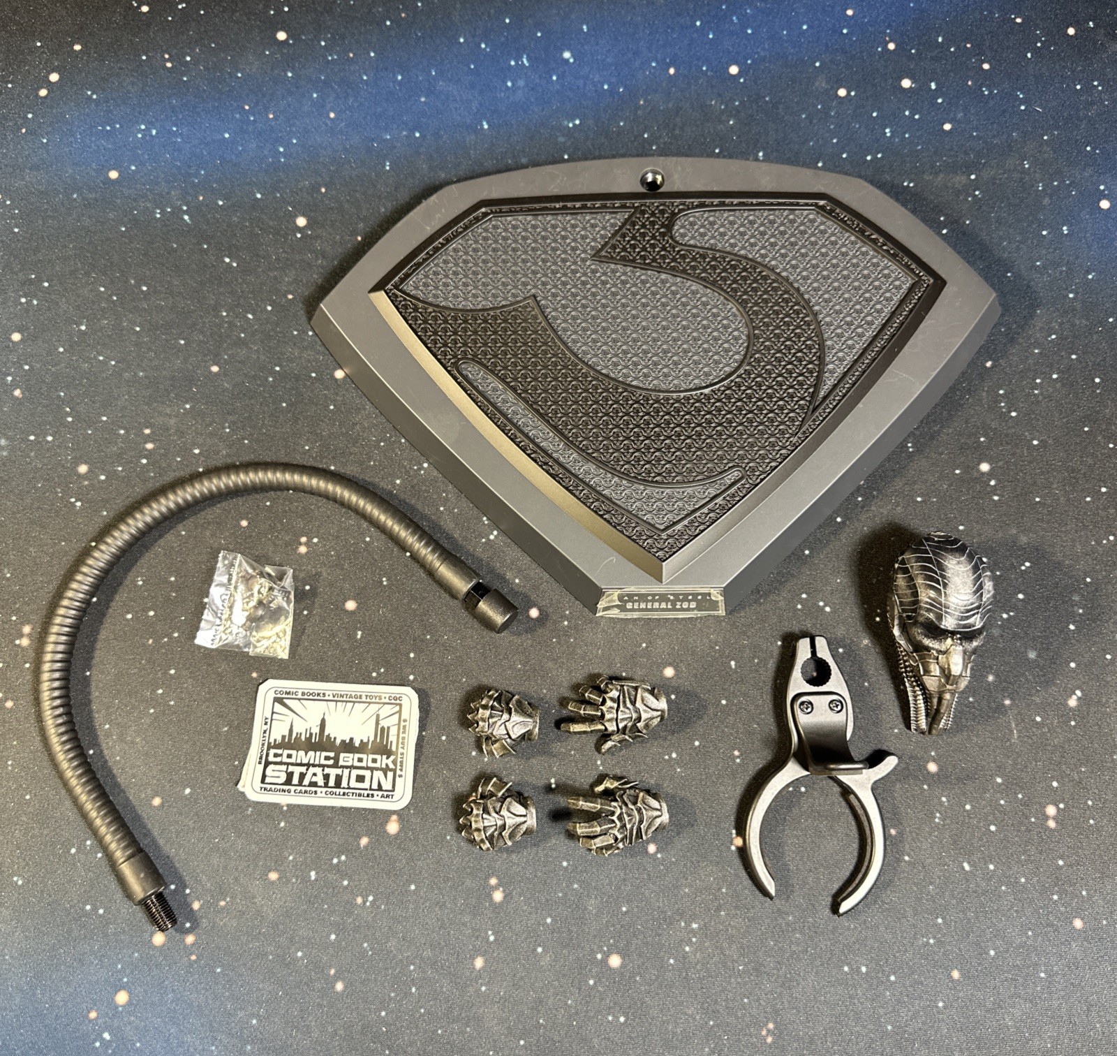 General Zod 1/6 Scale 2014 Hot Toys Man of Steel Accessories Head Hands Stand MC