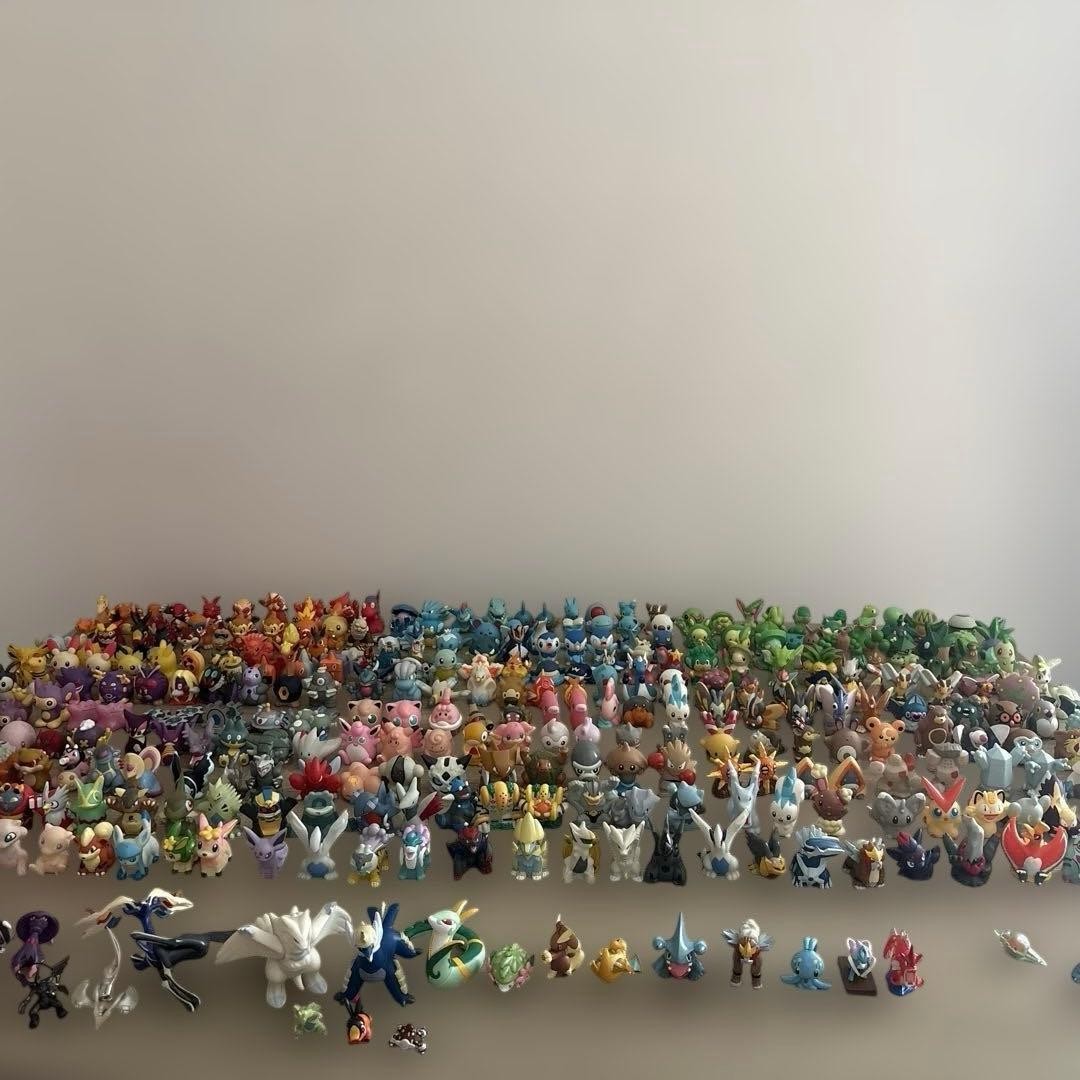 Pokemon Kids Finger Puppet Figures Approx. 300 Junk Lot Collectible 15+