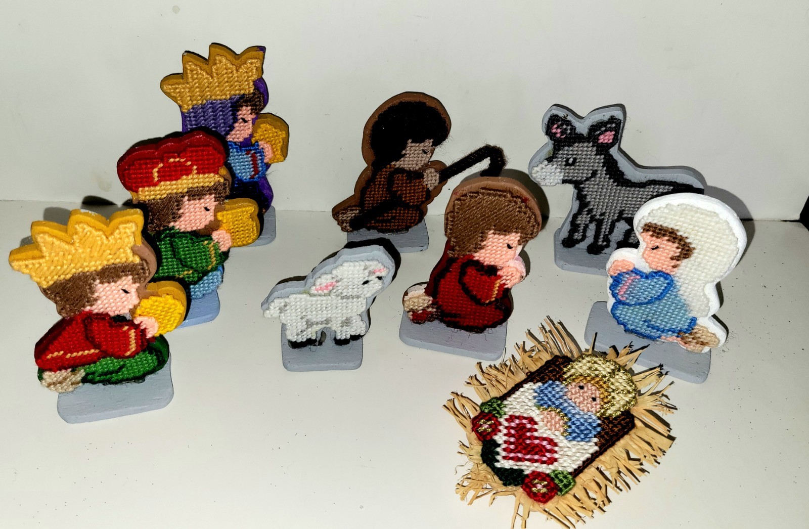 Vtg Needlepoint Nativity 9 Piece Set Handmade Christmas Decor Jesus Mary Magi