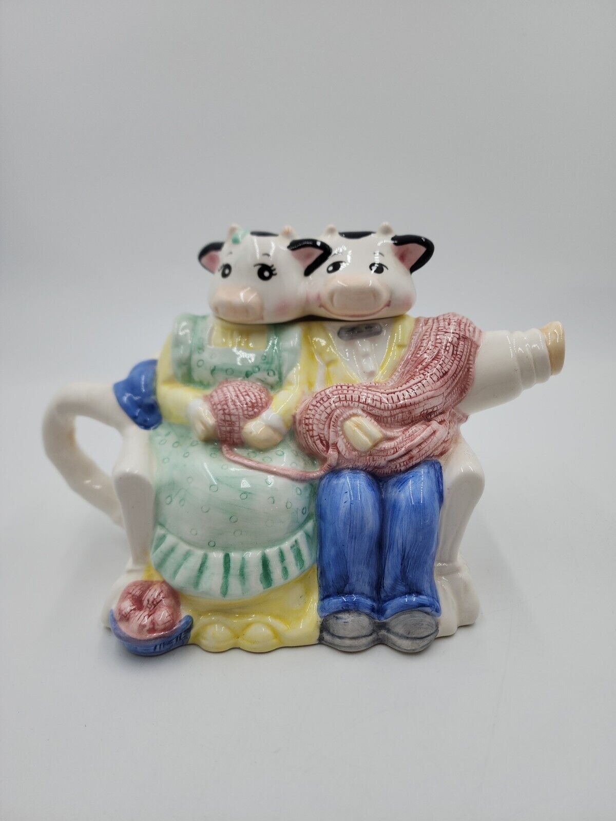 Vintage Applause Inc Ceramic Cow Pair Crochet Teapot Pitcher Adorable #39046