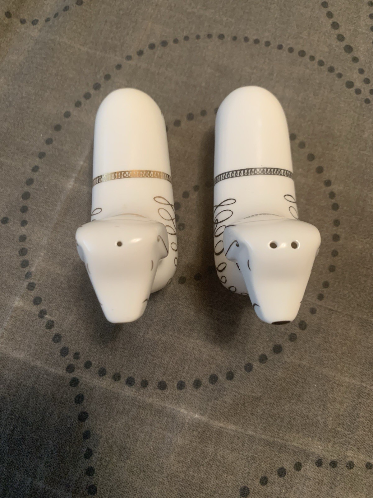 Lenox Kate Spade Dachshund Salt & Pepper Shakers Jingle All The Way Weiner Dog