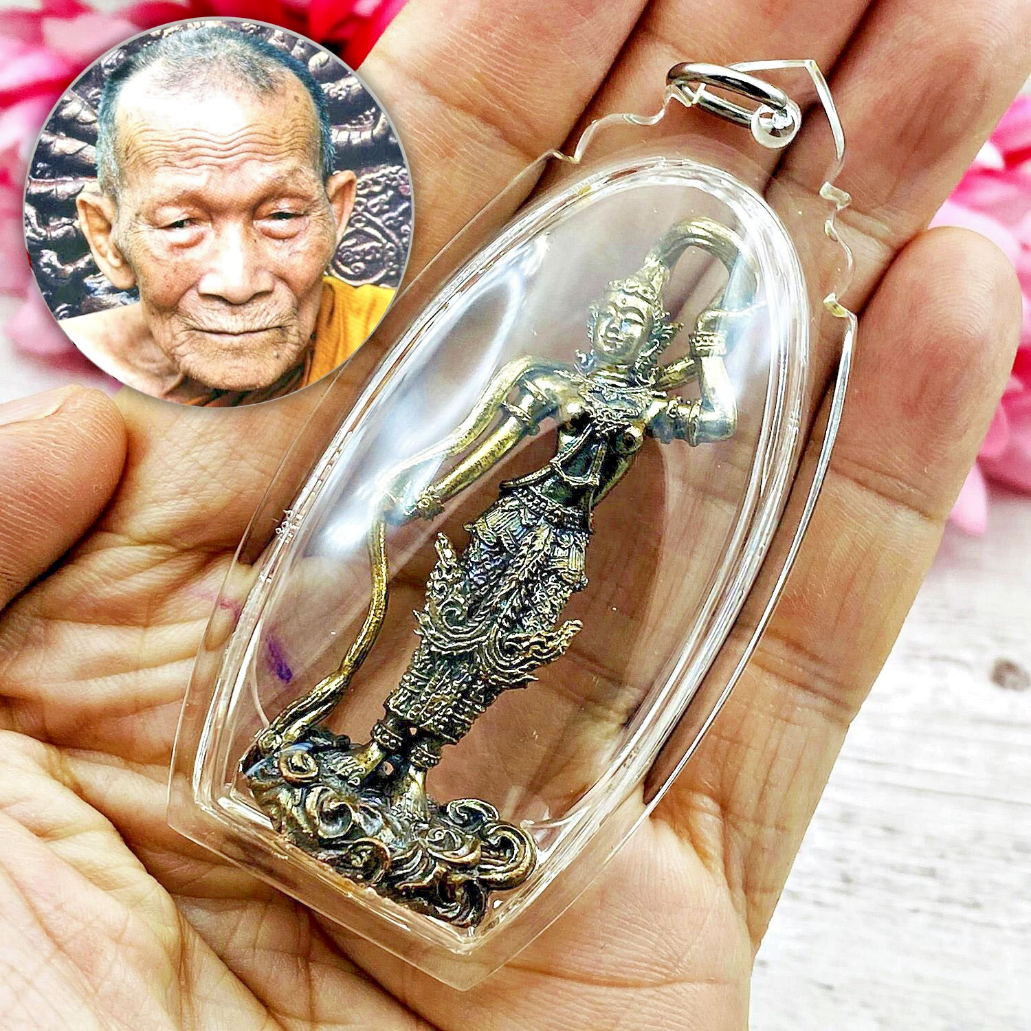 Miniature Maethorani Queen Of Earth Victory Win Kalong Be2552 Thai Amulet #17804