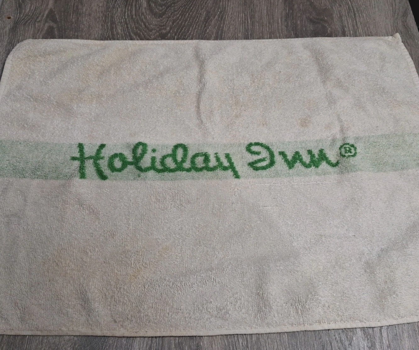 Vintage Holiday Inn Hotel Bath Towel White Green Logo 100% Cotton Made In USA