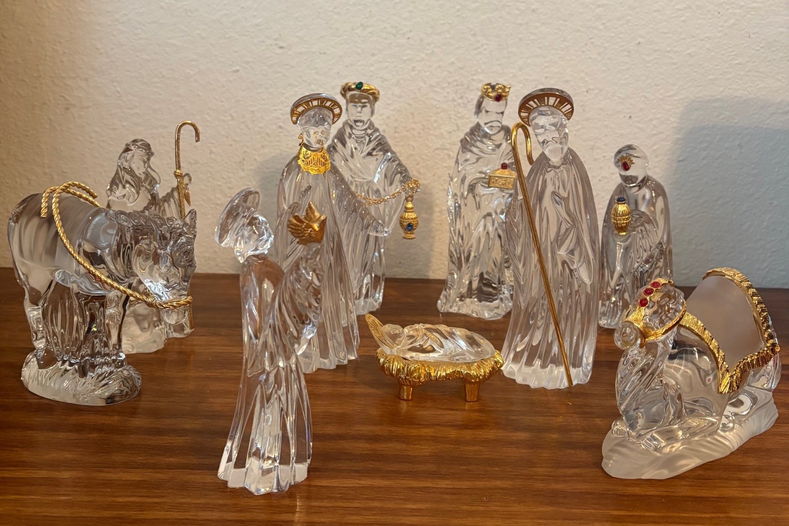 Lot of 10 Vtg GORHAM Crystal Nativity Set w Boxes- Camel Donkey Holy Family ++ Lot of 10 Vtg GORHAM Crystal Nativity Set w Boxes- Camel Donkey Holy Family ++