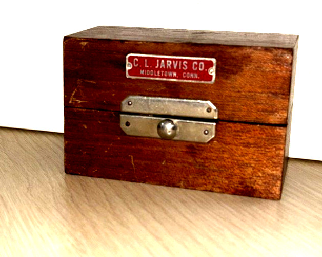 VINTAGE C. L. JARVIS CO. CARBIDE BURR SET 12 PC IN WOODEN STRAGE BOX TO 37