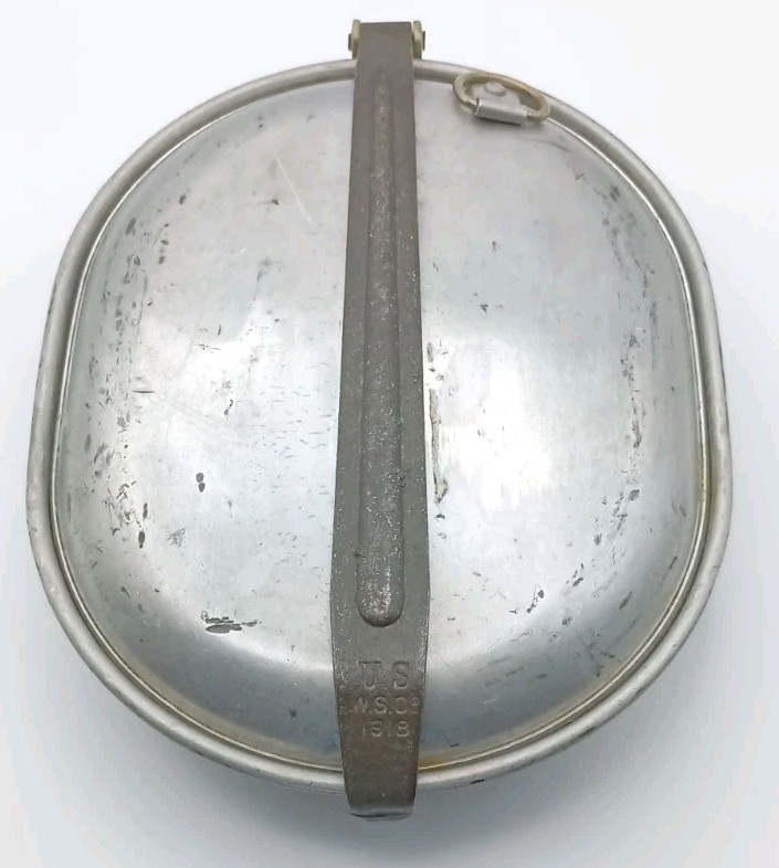 2 Piece Antique WWI US Army Mess Kit Marked U.S. W.S. Co 1918 2 Piece Antique WWI US Army Mess Kit Marked U.S. W.S. Co 1918
