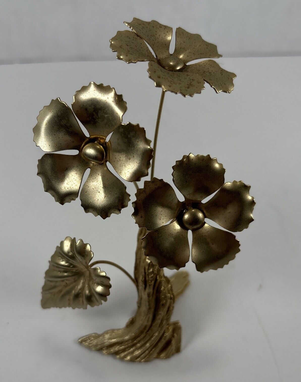 Metal Art Flower Sculpture Vintage Mid Century Modern Decor Gold-tone 5”