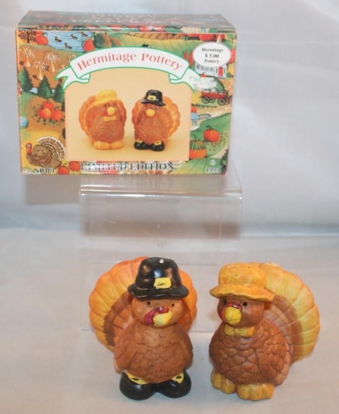 Vintage Hermitage Pottery Ceramic Turkey Salt & Pepper Shaker Set - NIB