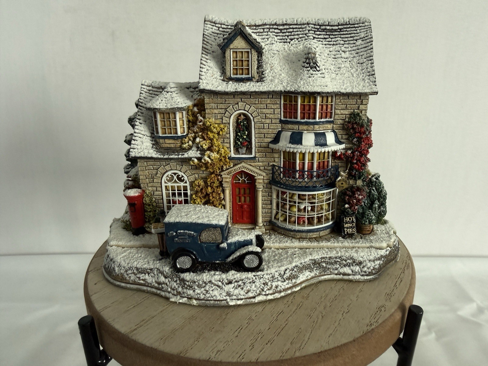 Lilliput Lane Christmas Cake RARE 2001 Special Edition No Box