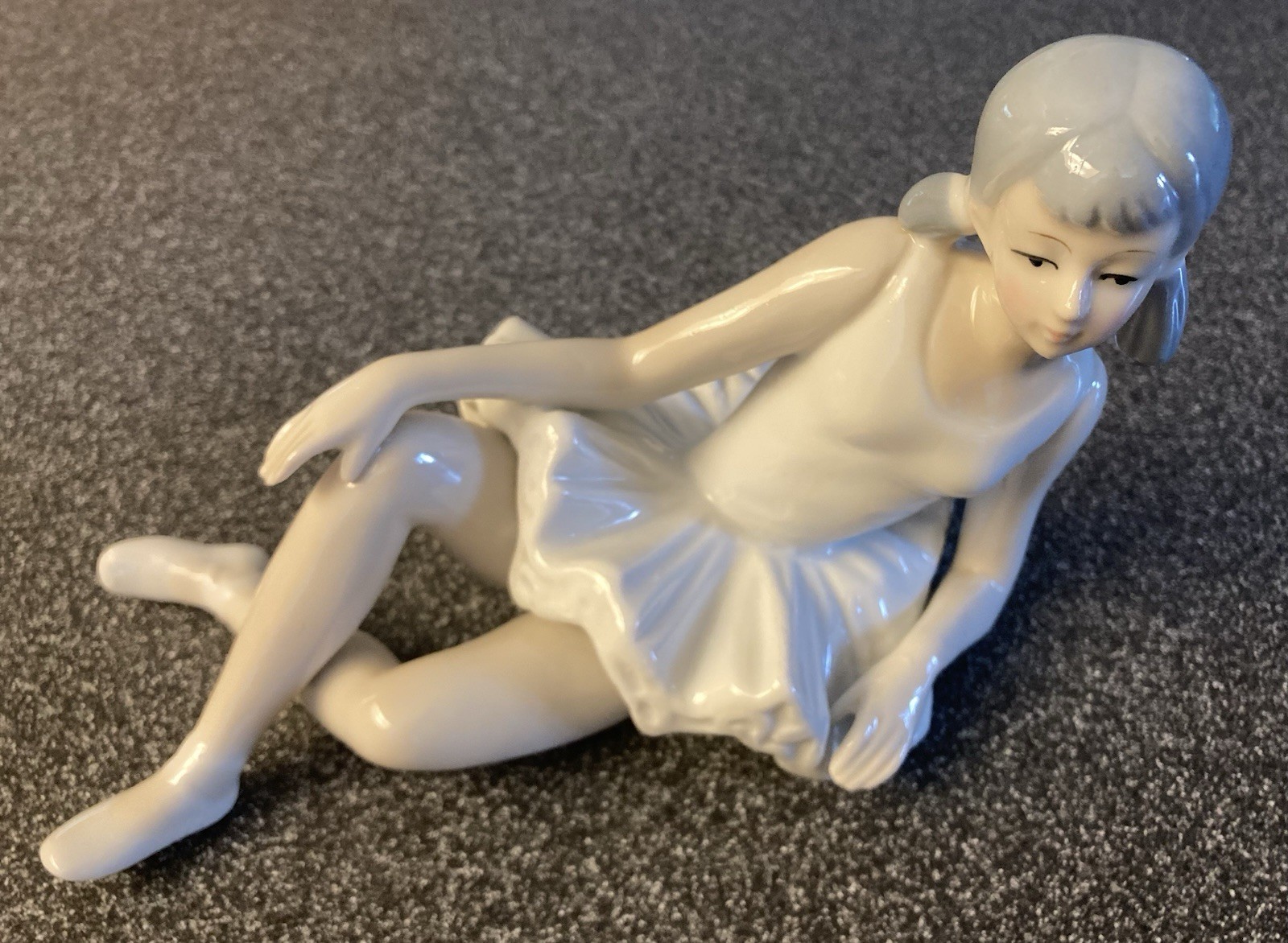 Vintage Porcelain Ballerina Figurine (1970’s Taiwain)
