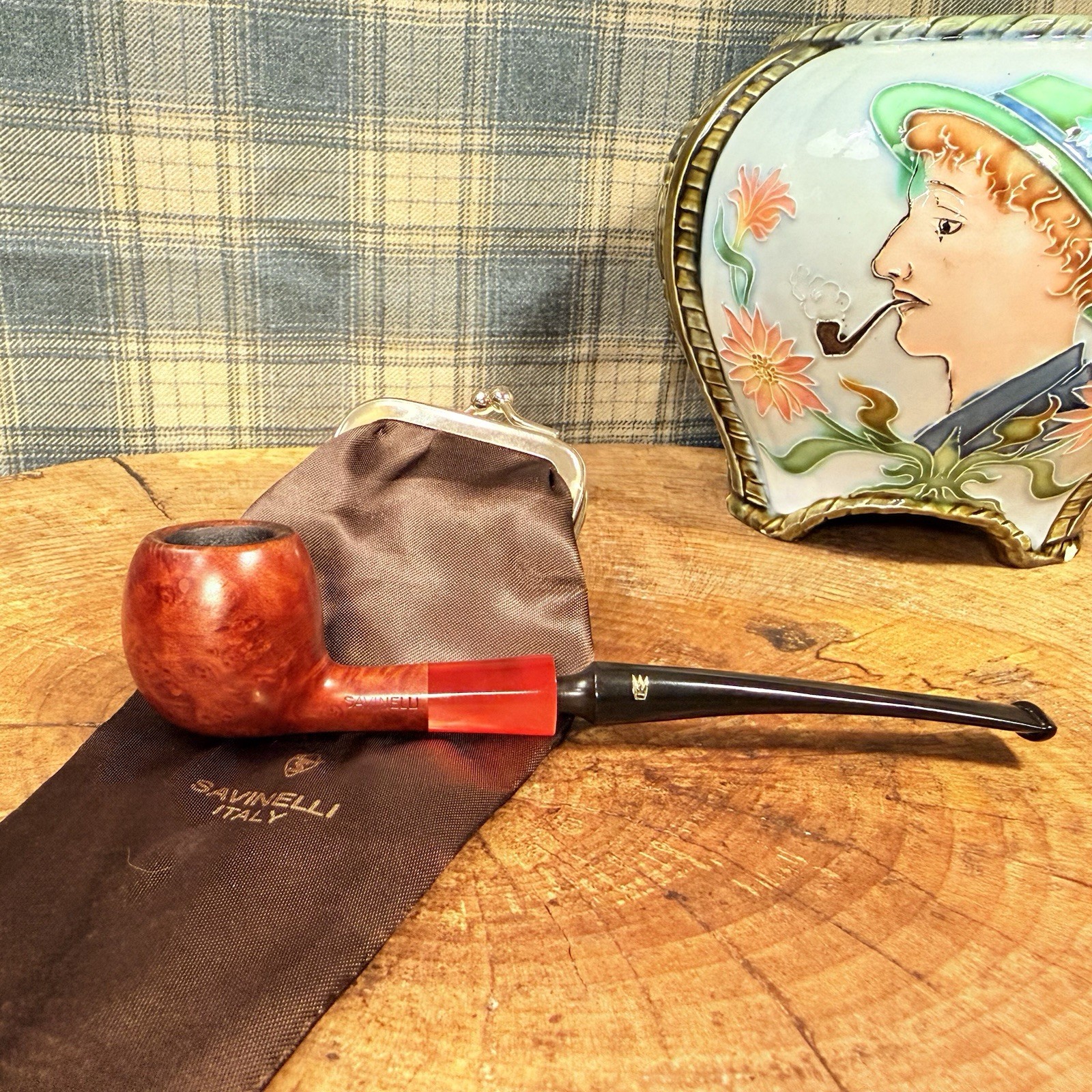 1970s SAVINELLI (202) Red Acrylic Military Mount & Clutch Bag Estate Pocket Pipe