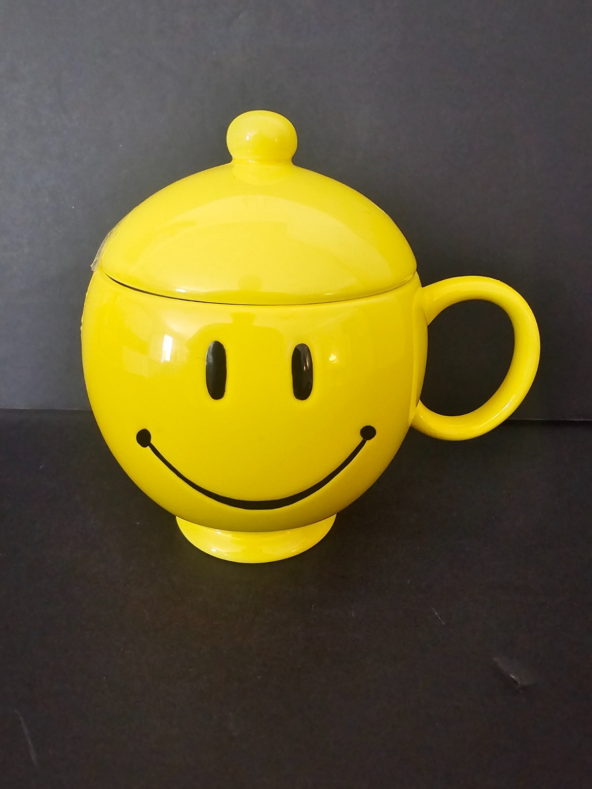 Vintage Teleflora Yellow Glossy Happy Face Mug Cup & Lid 