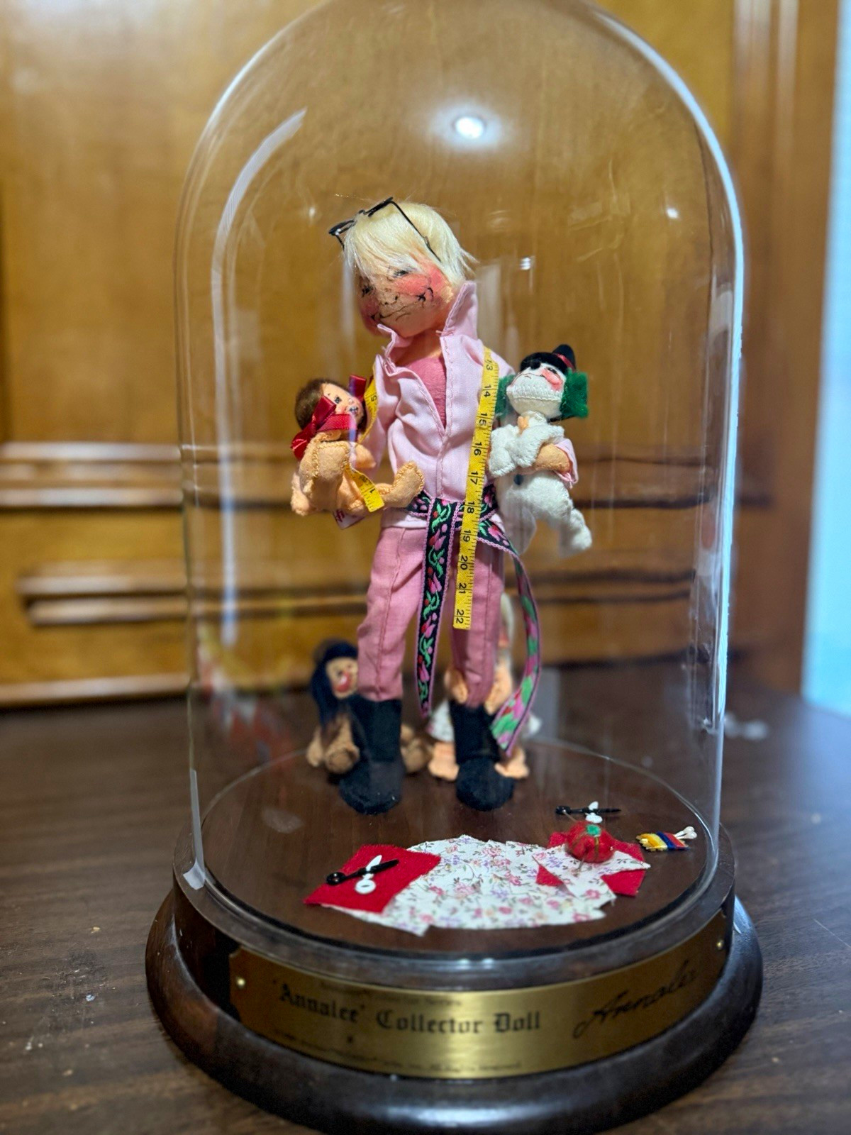 Annalee Collector Series Collector Doll #1515 w/ Display Dome 1990