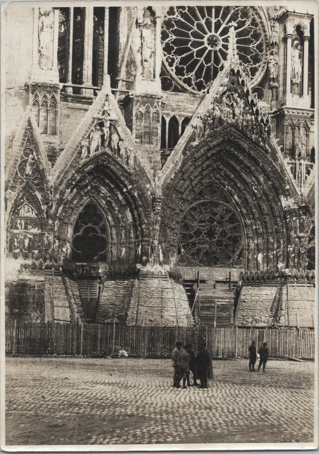France, Reims, the Cathedral protected by sandbags, vintage print, approx. France, Reims, the Cathedral protected by sandbags, vintage print, approx.