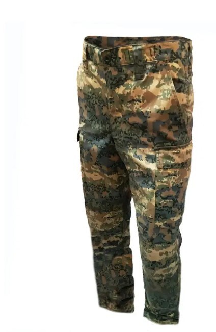 Austrian Bundesheer Tarnanzug Neu Army Camo Field Pant 88-92 III-IV. Very rare. Austrian Bundesheer Tarnanzug Neu Army Camo Field Pant 88-92 III-IV. Very rare.