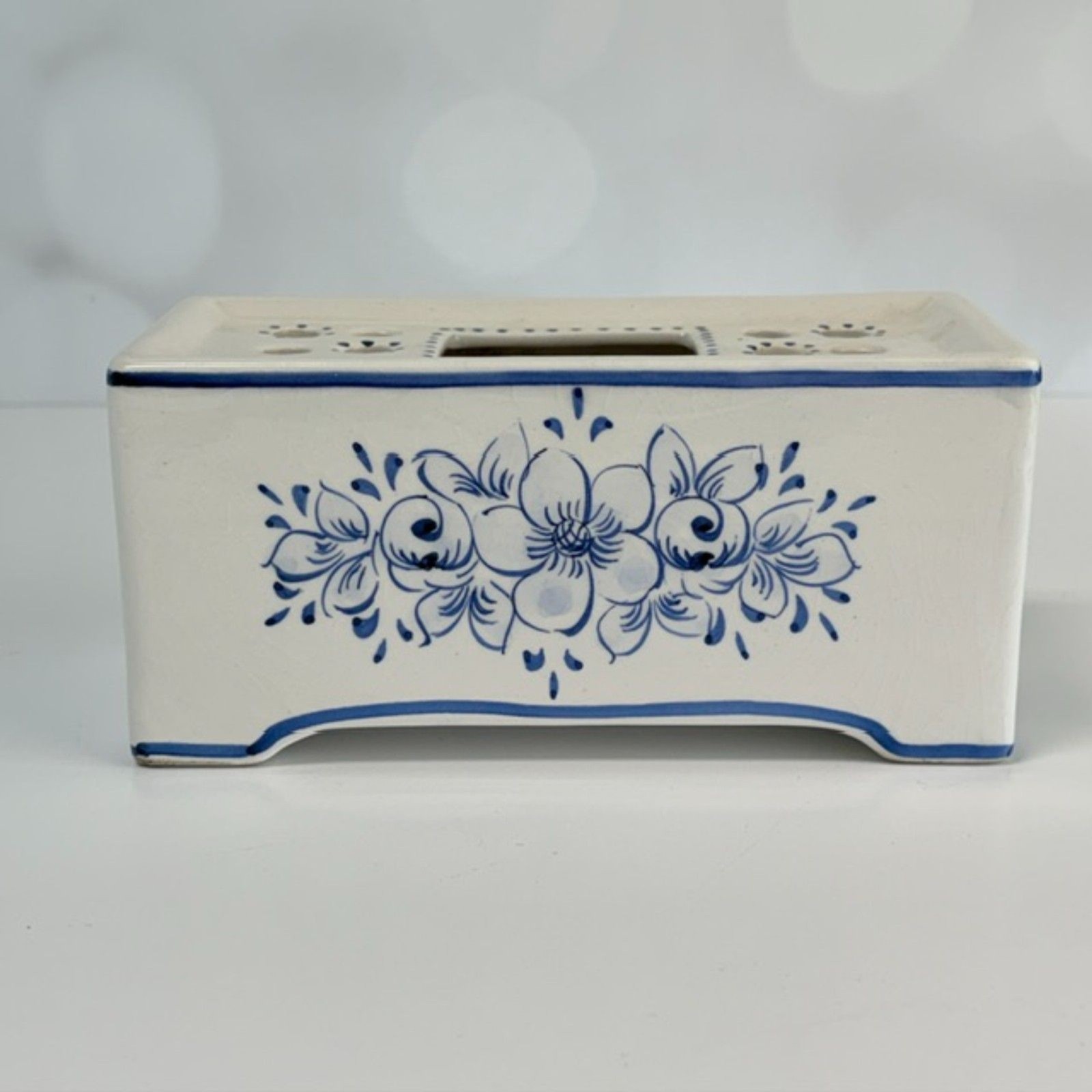 Vintage ELPA Alcobaca S.A. Leart Co Blue White Flower Brick Vase Portugal 558 Vintage ELPA Alcobaca S.A. Leart Co Blue White Flower Brick Vase Portugal 558