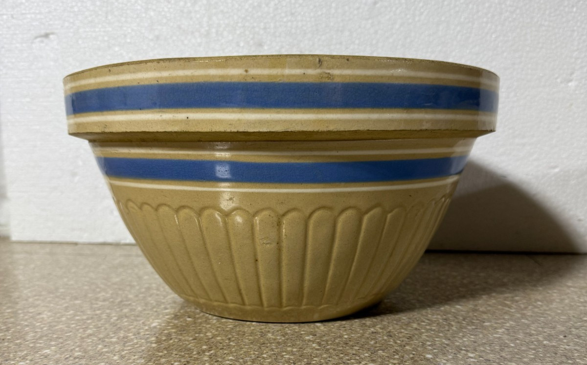 Antique Red Wing Yellow Ware Stoneware Mixing Bowl/Blue & White Band Ribbed 11.5