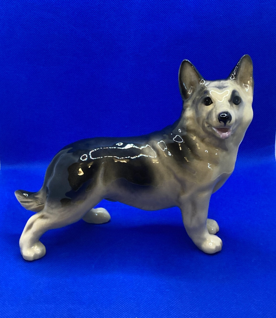 Vintage Coopercraft Bone China Alsation/ German Shepherd Dog Ornament/ Figurine Vintage Coopercraft Bone China Alsation/ German Shepherd Dog Ornament/ Figurine