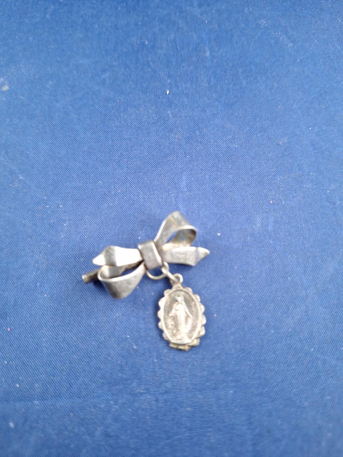 Vtg VIRGIN MARY Button Pin Pinback Lapel *5FB