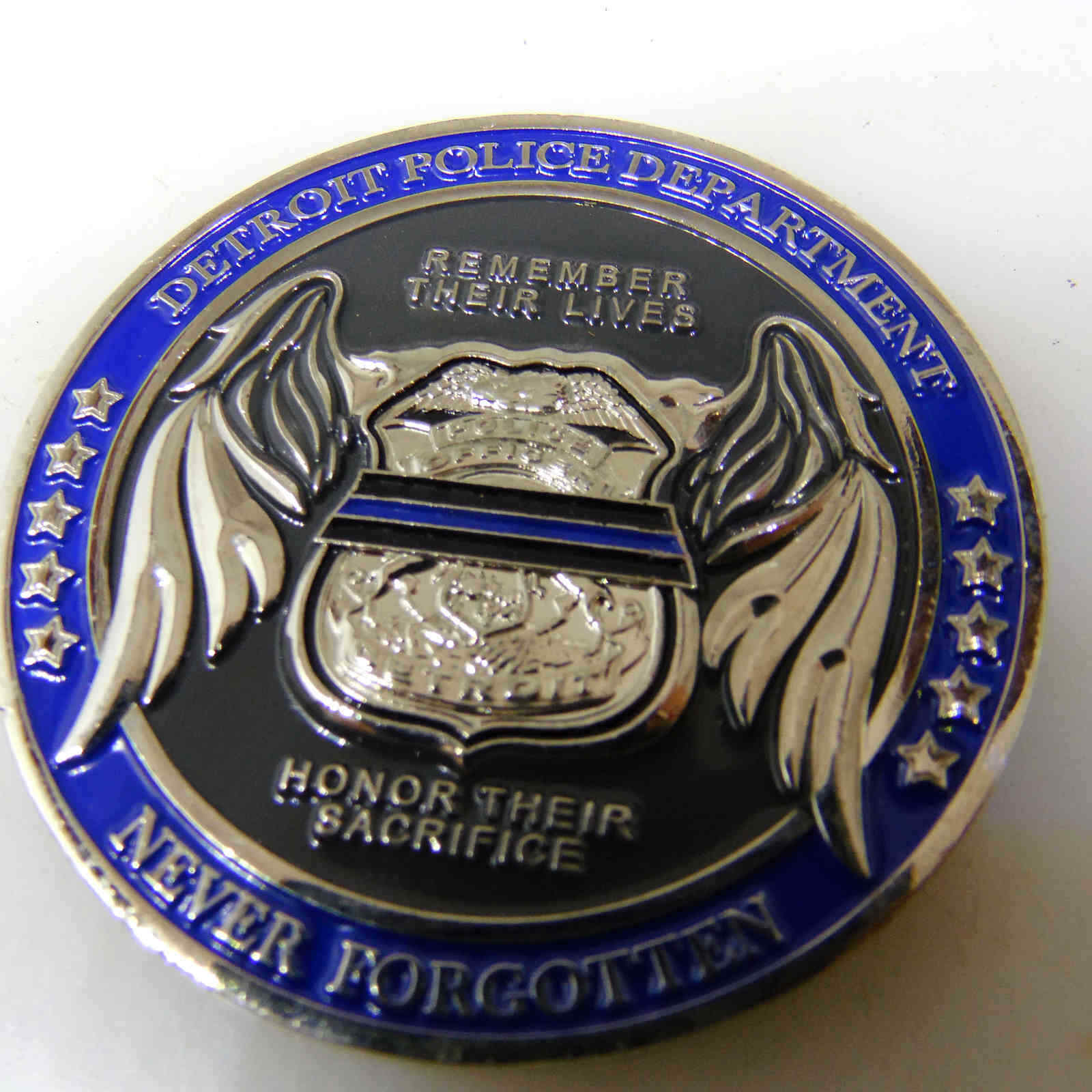 DETROIT POLICE DEPARTMENT THIN BLUE LINE CHALLENGE COIN