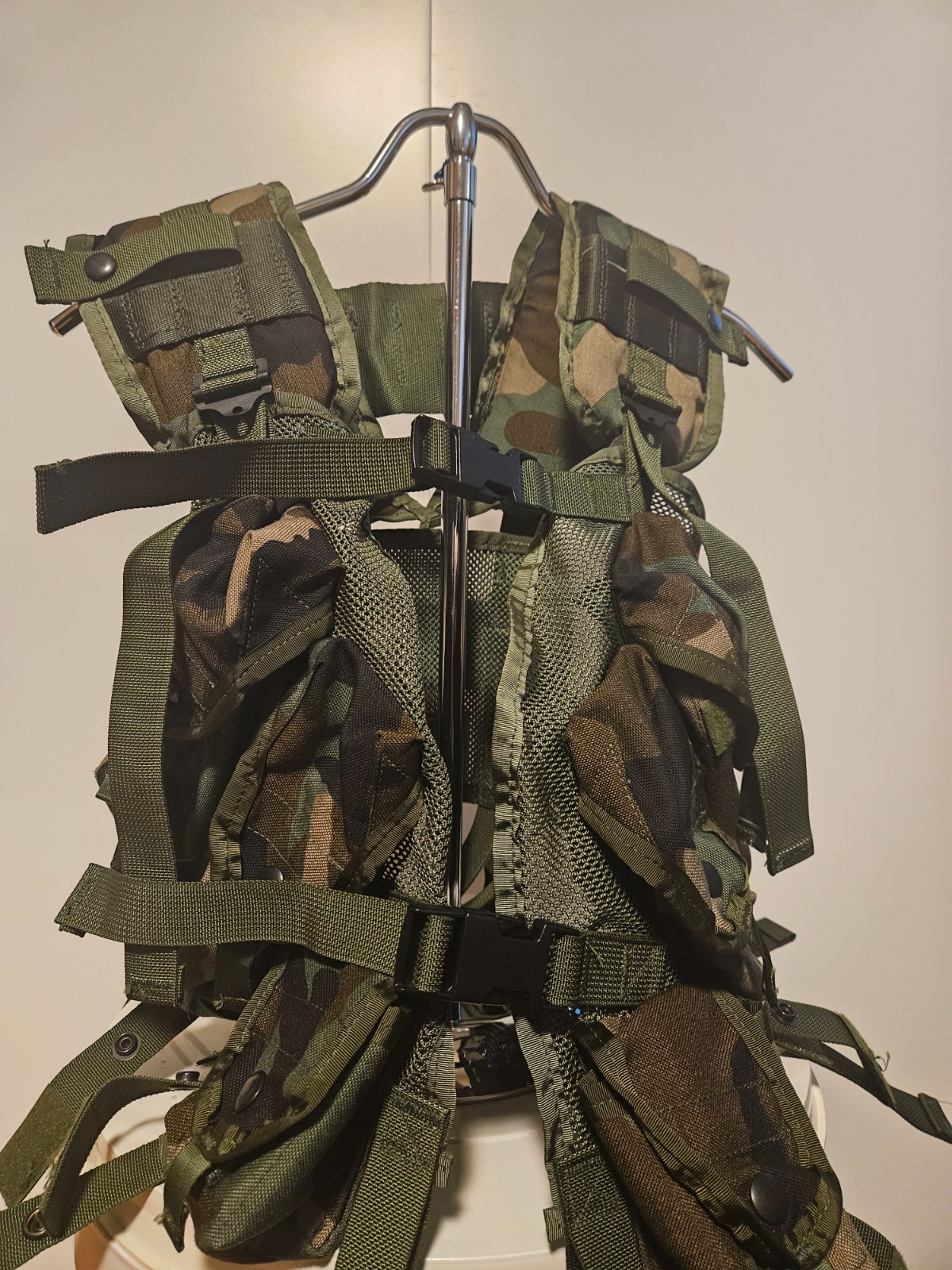 USGI Military Tactical Load Bearing Vest Woodland Genuine Surplus NEW fully adj