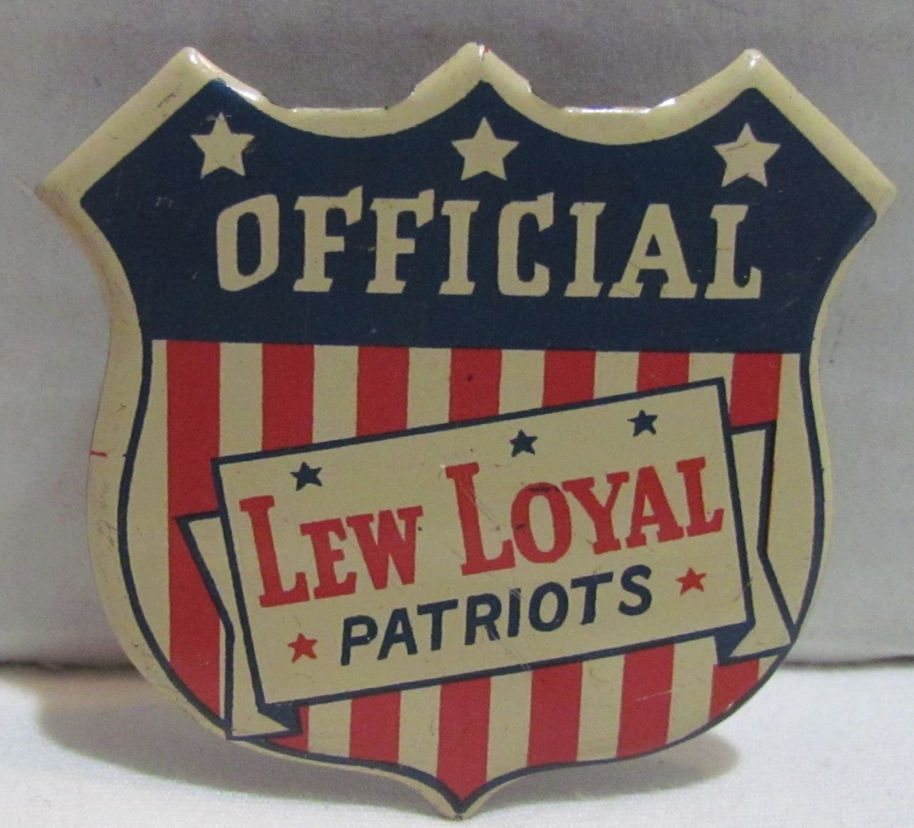 1940 Official Lew Loyal Patriots Badge Pin, Chicago Tribune comic strip