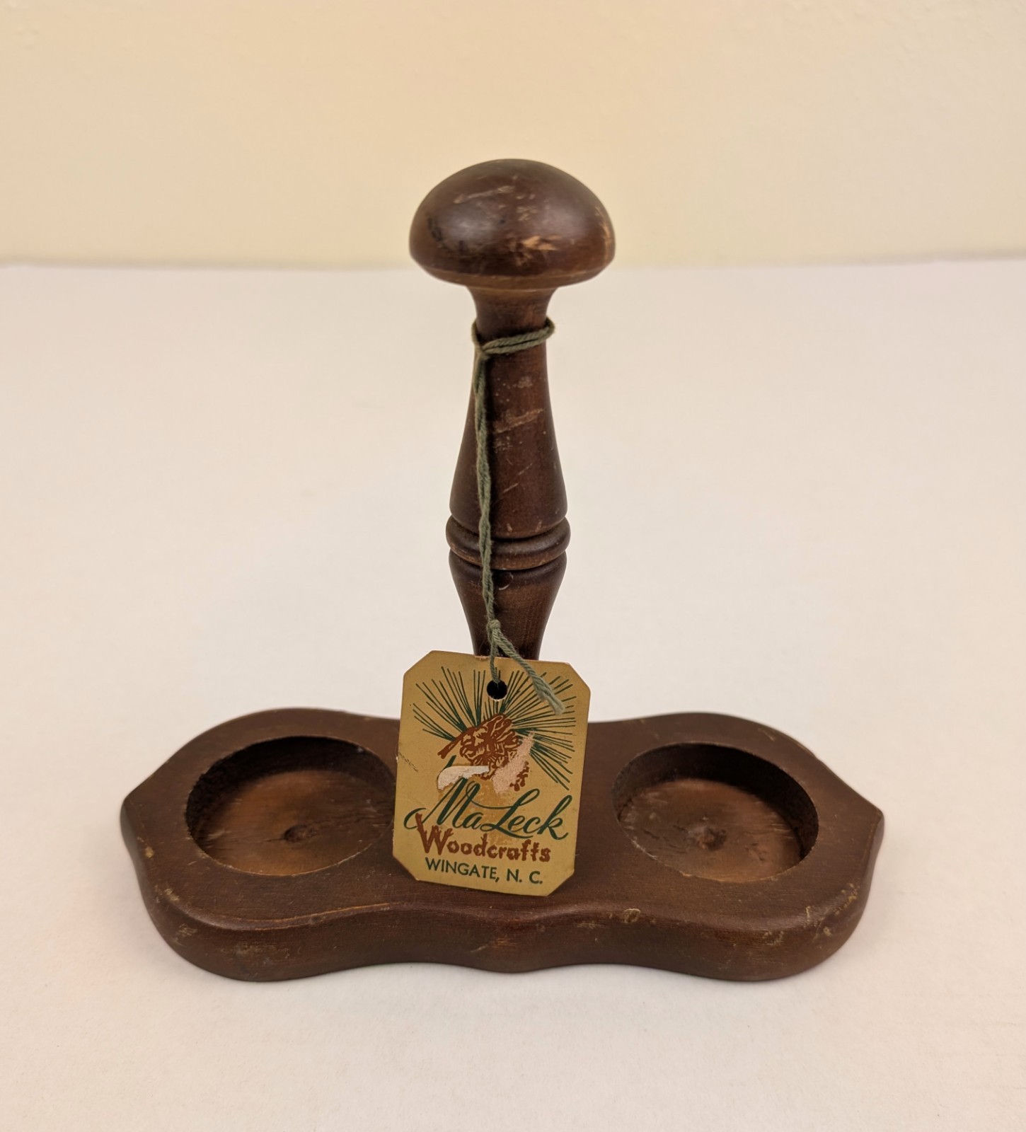 Vintage MaLeck Woodcrafts Wooden Salt & Pepper Shaker Holder With Original Tag