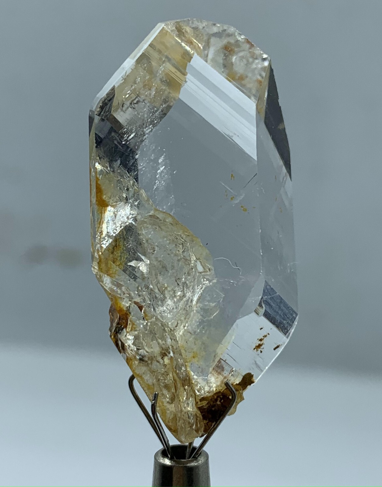 11 gm Outstanding clear quartz crystal from mines of Hashopi Pakistan