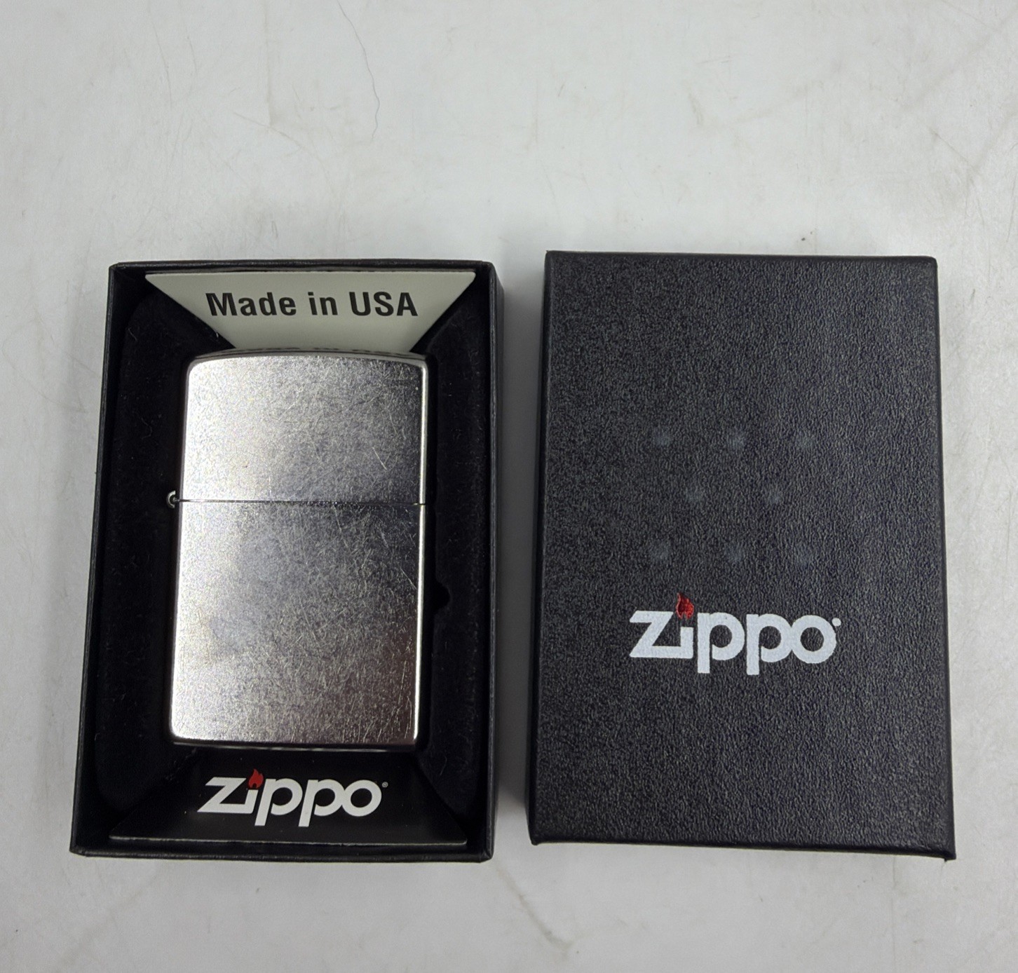 Zippo Classic Pocket Lighter - 207 REGULAR STREET CHROME NEW IN BOX