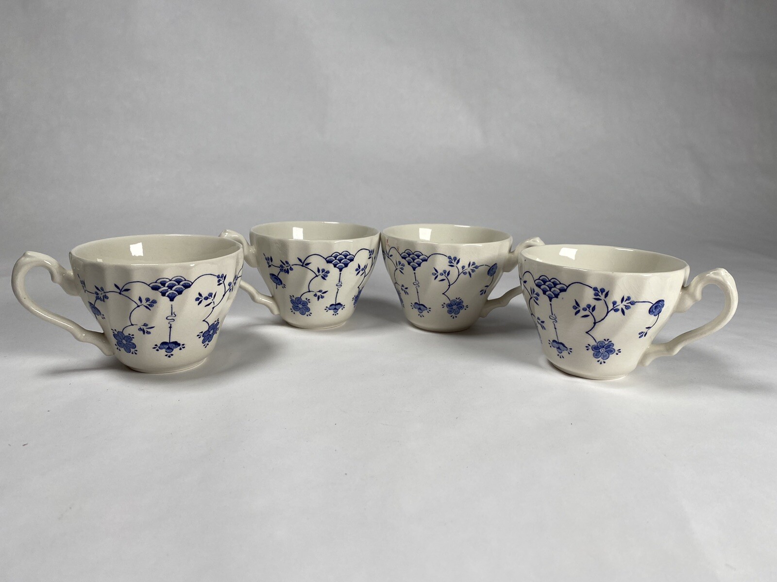 MYOTT Finlandia Cups Vintage Made In England- Set of 4