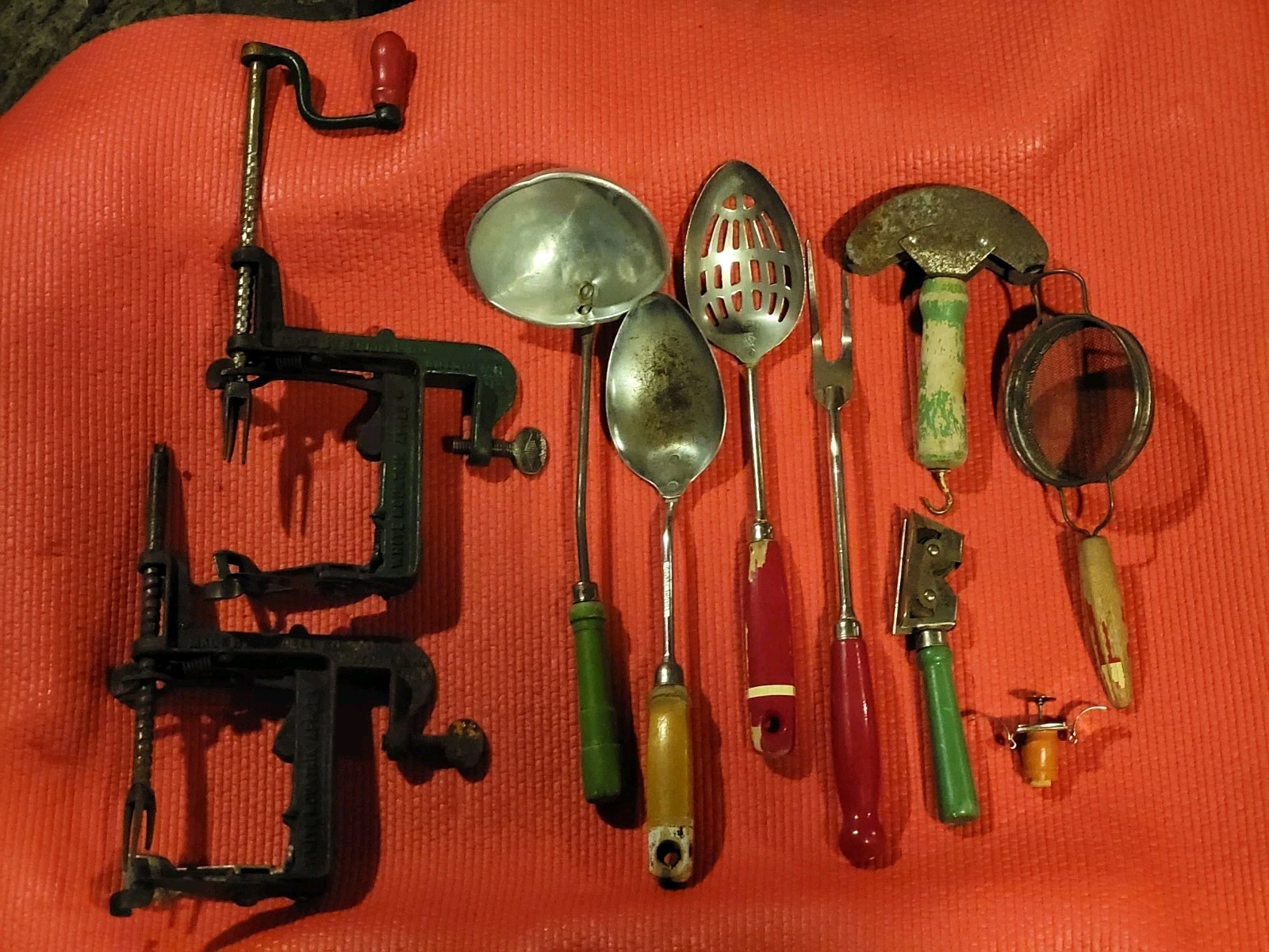 Vintage Red & Green Wooden Handled Kitchen Utensils & Apple Peelers (Lot Of 10) Vintage Red & Green Wooden Handled Kitchen Utensils & Apple Peelers (Lot Of 10)