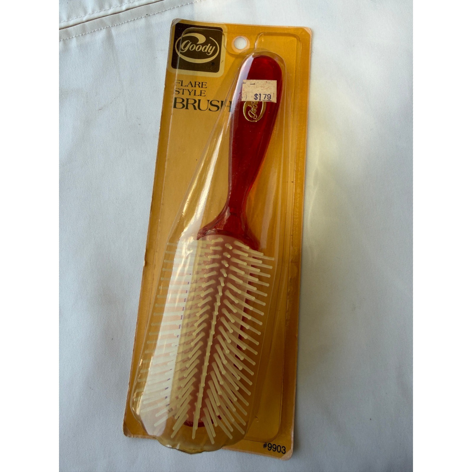 Vintage 1975 Goody Flare Style Hair Brush RED 9903  New Sealed Made in USA