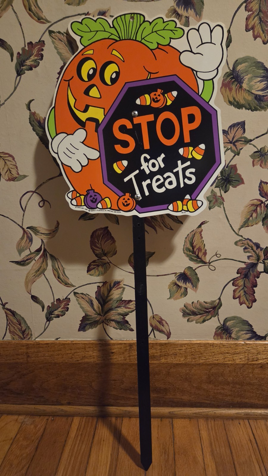 Vintage Halloween Pumpkin Stop For Treats Plastic Staked Yard Sign 1999 Vintage Halloween Pumpkin Stop For Treats Plastic Staked Yard Sign 1999