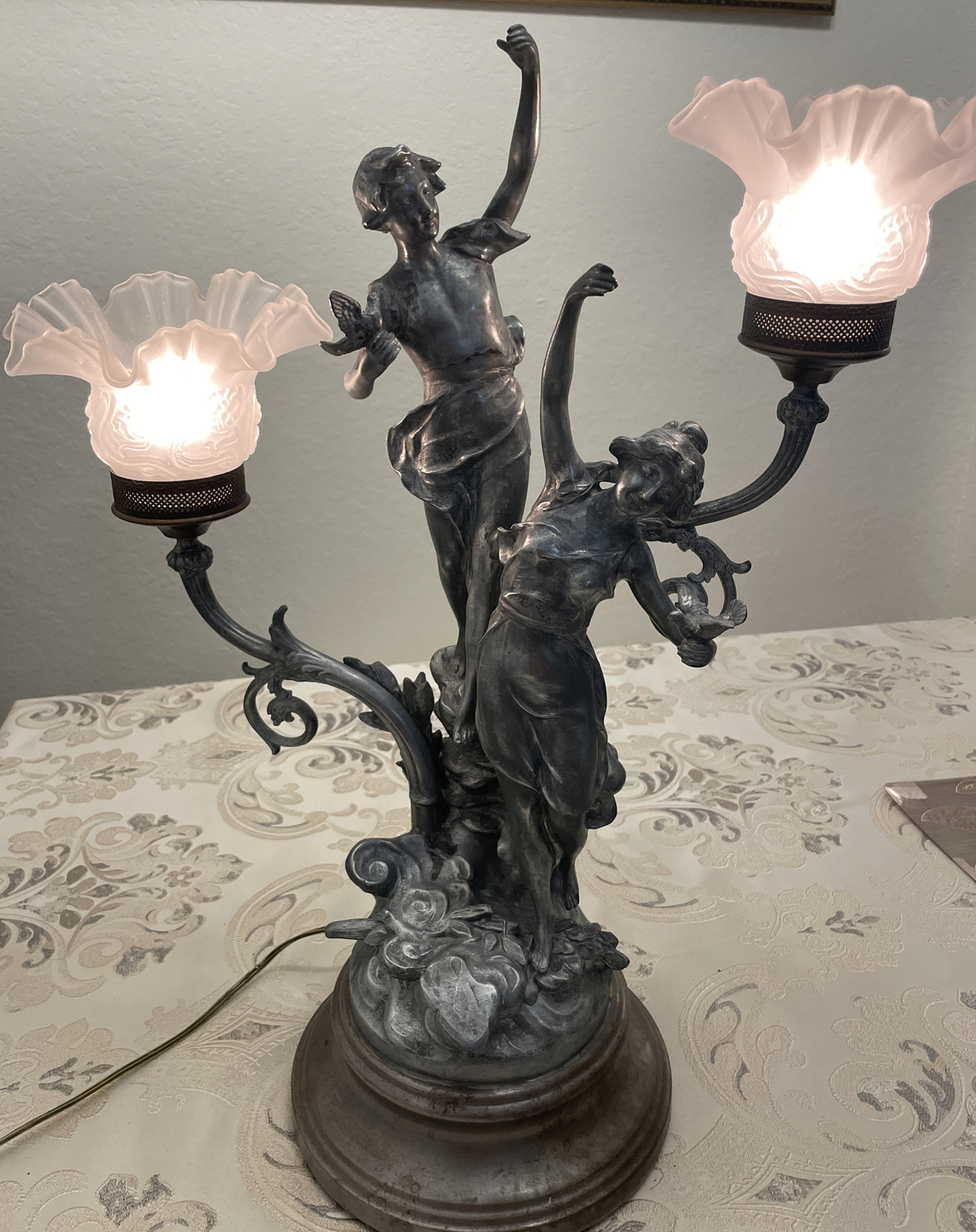 VTG Beautiful Scene Of Couple L & F Moreau Platinate Table Lamp Heavy 23.5”
