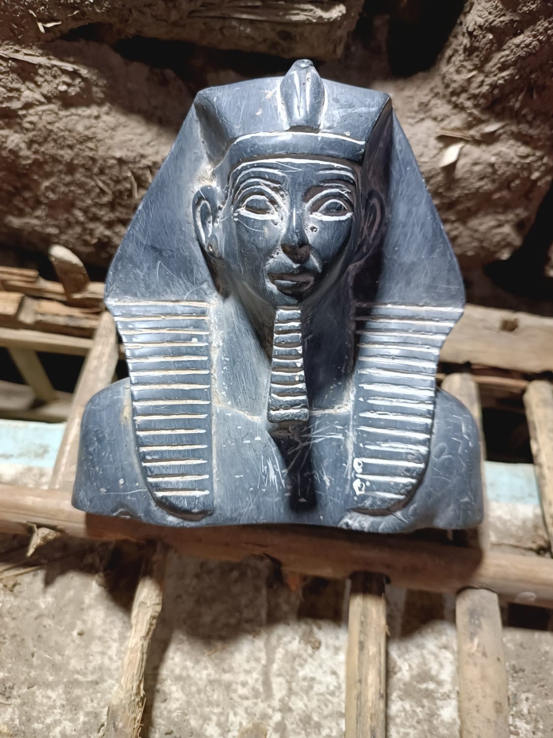 Rare Pharaonic Head Of Khafre : Authentic Ancient Egyptian Artifact 2535 BC